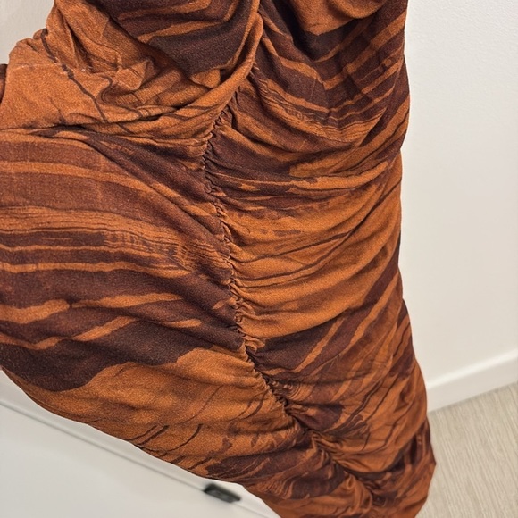 ASOS Design Cami Strappy Ruched Midi Dress - Picture 6 of 9